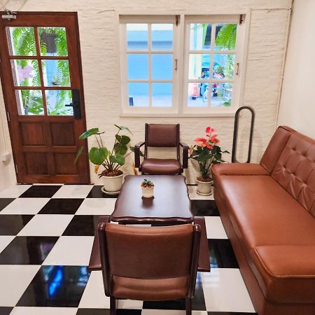 Noir Cafe And Hostel Chinatown Μπανγκόκ Εξωτερικό φωτογραφία