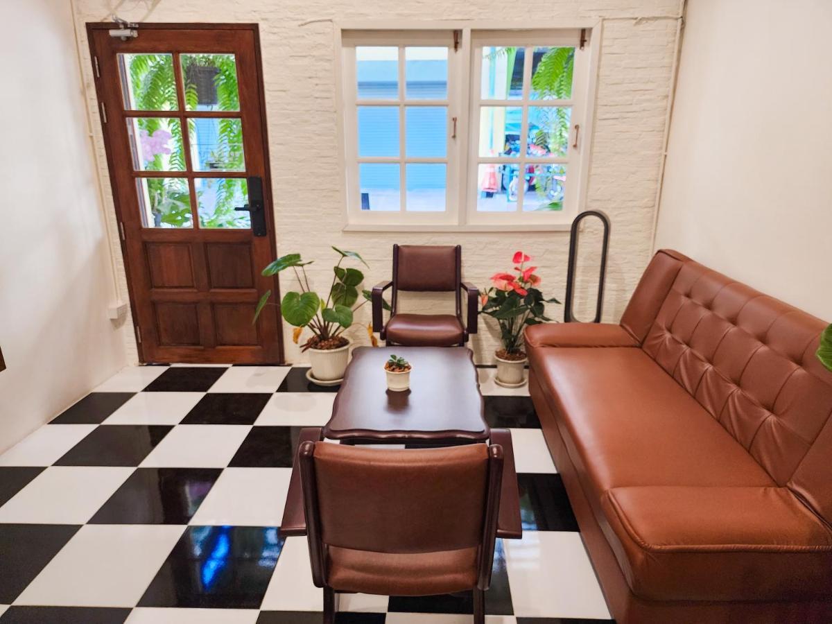 Noir Cafe And Hostel Chinatown Μπανγκόκ Εξωτερικό φωτογραφία