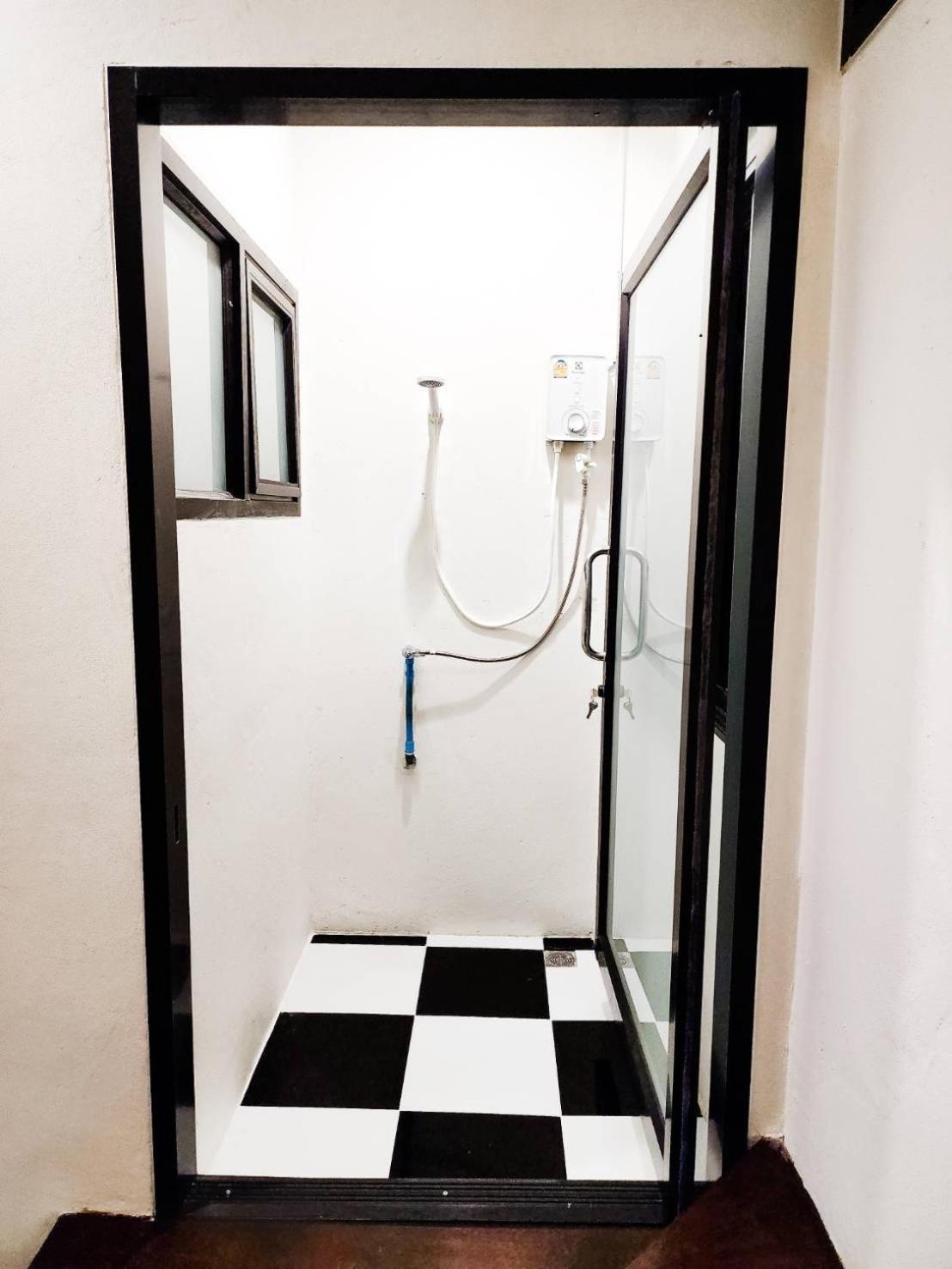 Noir Cafe And Hostel Chinatown Μπανγκόκ Εξωτερικό φωτογραφία