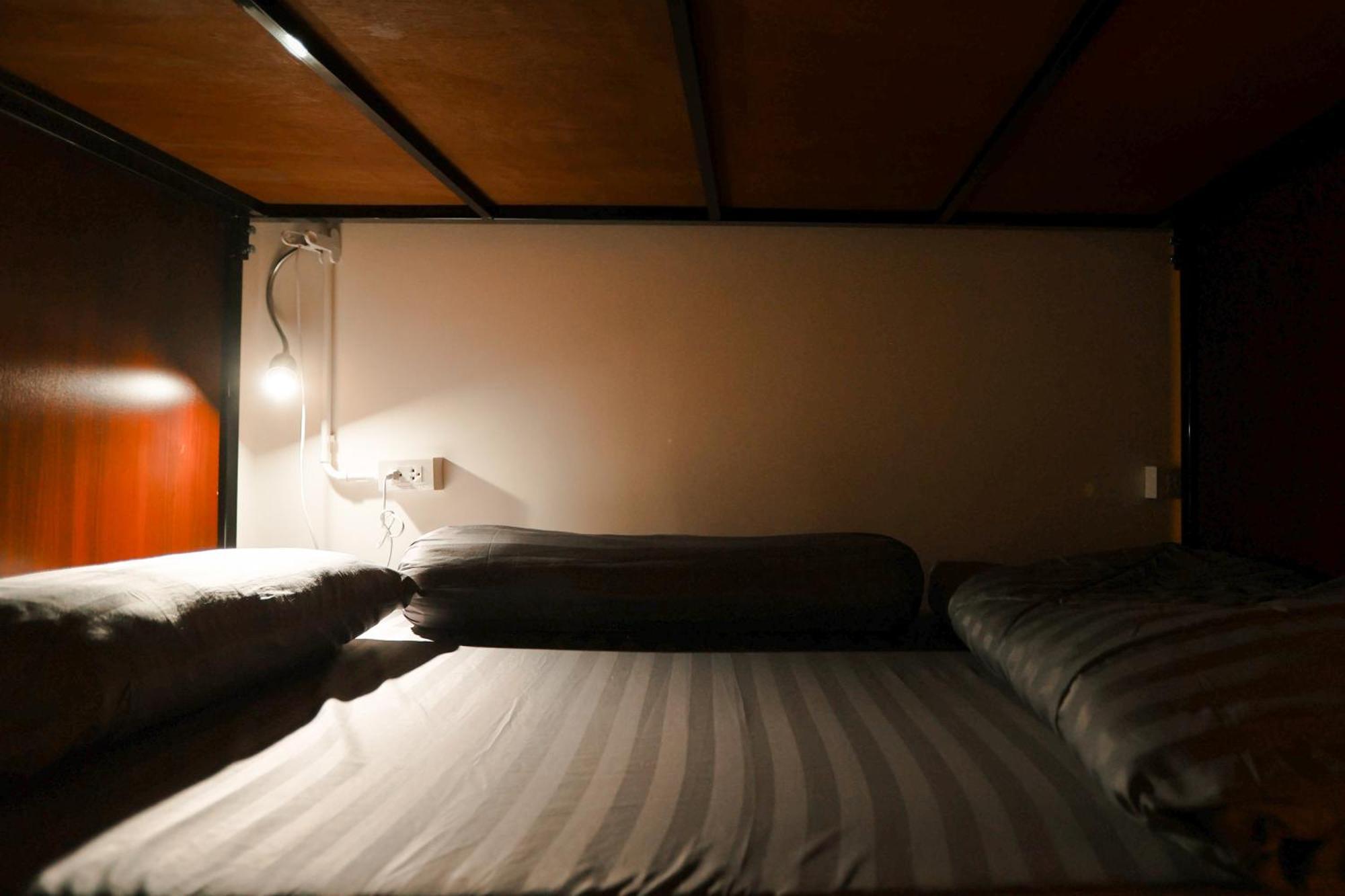 Noir Cafe And Hostel Chinatown Μπανγκόκ Εξωτερικό φωτογραφία