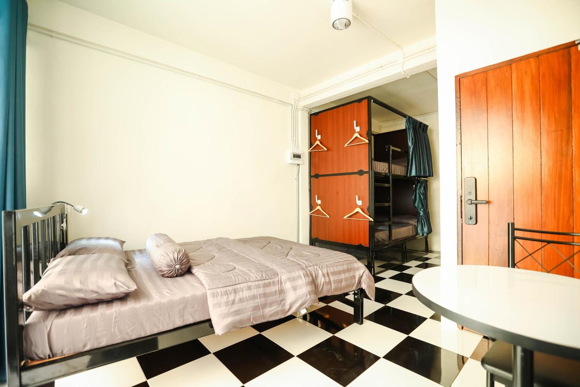 Noir Cafe And Hostel Chinatown Μπανγκόκ Εξωτερικό φωτογραφία