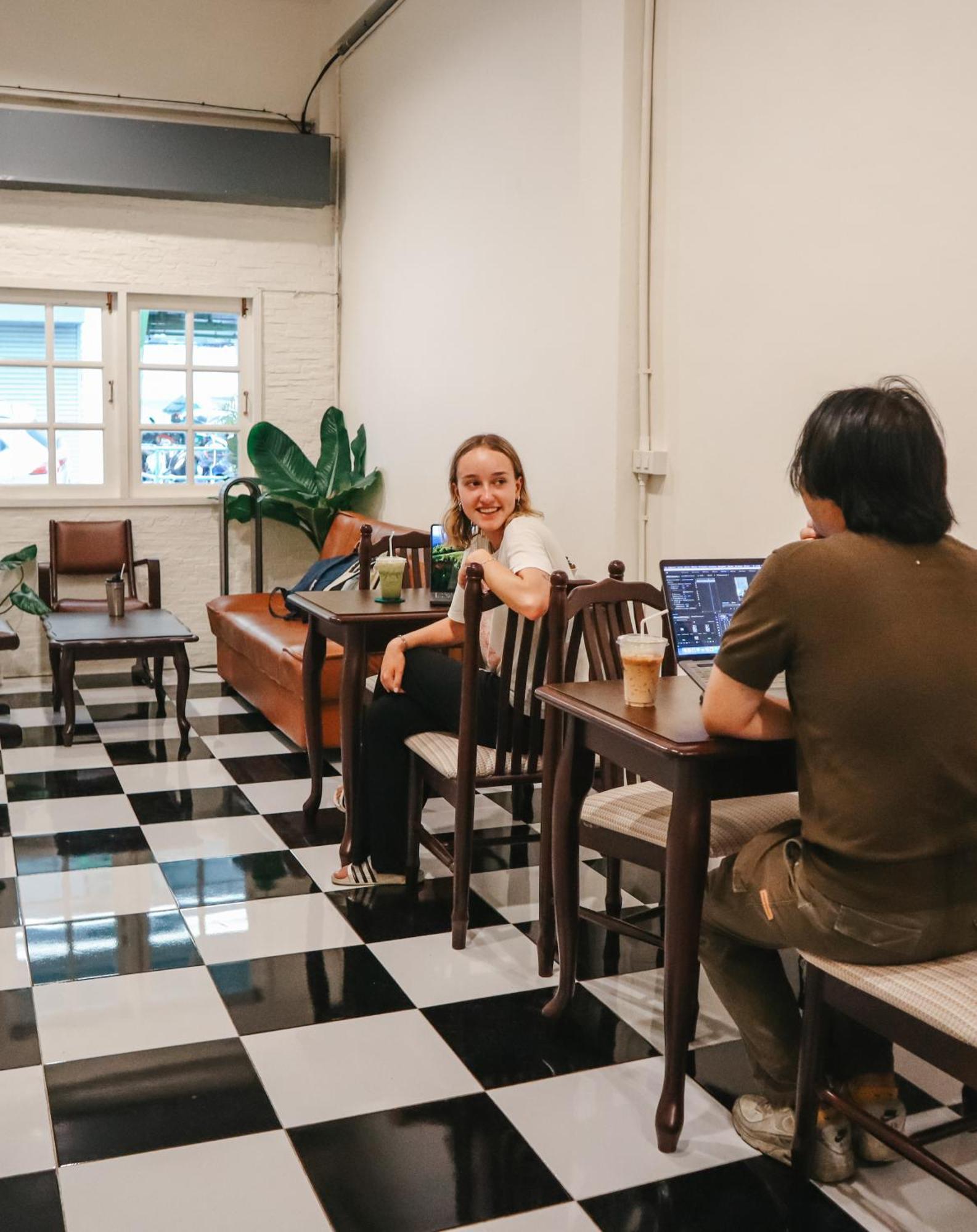 Noir Cafe And Hostel Chinatown Μπανγκόκ Εξωτερικό φωτογραφία