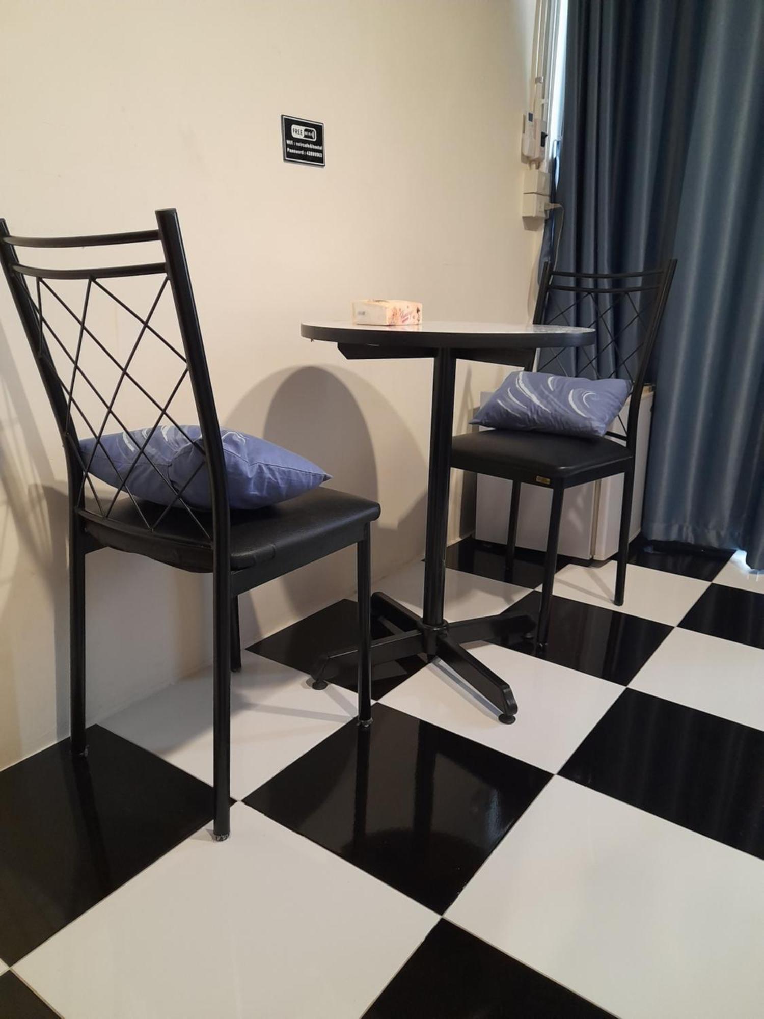 Noir Cafe And Hostel Chinatown Μπανγκόκ Εξωτερικό φωτογραφία