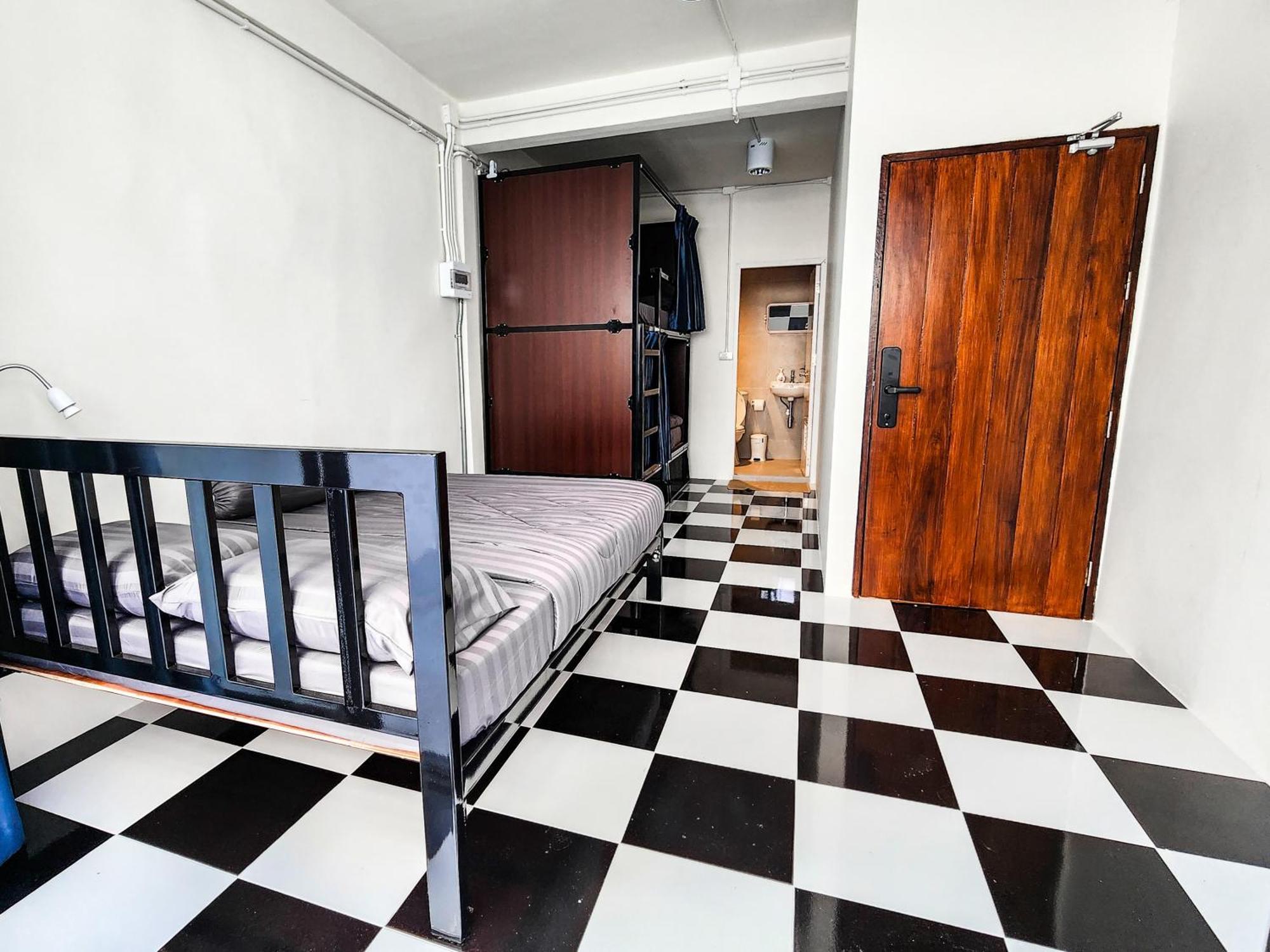 Noir Cafe And Hostel Chinatown Μπανγκόκ Εξωτερικό φωτογραφία